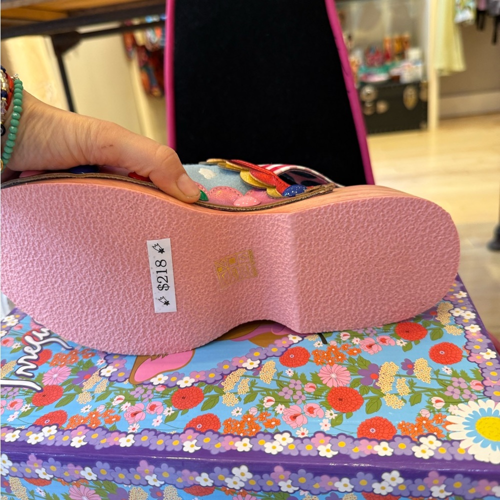 Irregular Choice Your Biggest Fan - Picture 4 of 6